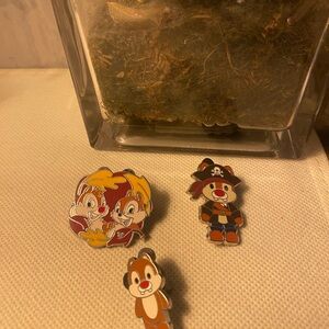 Disney chipmunk  Pins